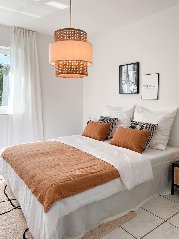 Home Staging Schlafzimmer. Leere Immobilie nach Home Staging in Klein Welzheim