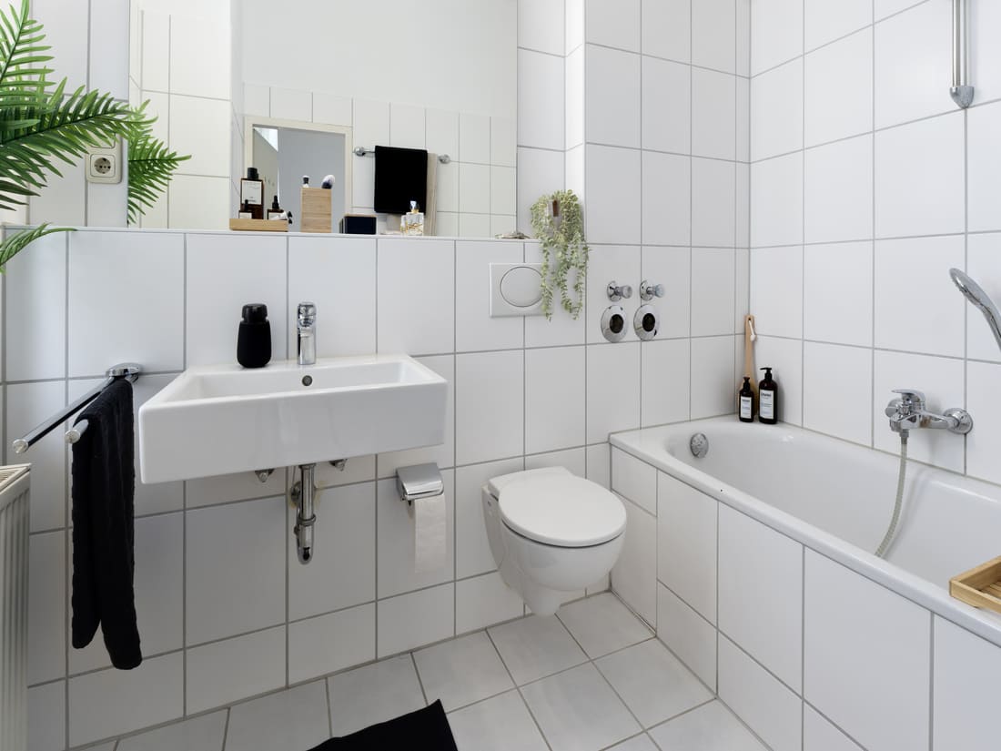 Vorher/Nachher Beispiel Home Staging, Altbau Frankfurt. Von Anja Krohnen Home Staging.