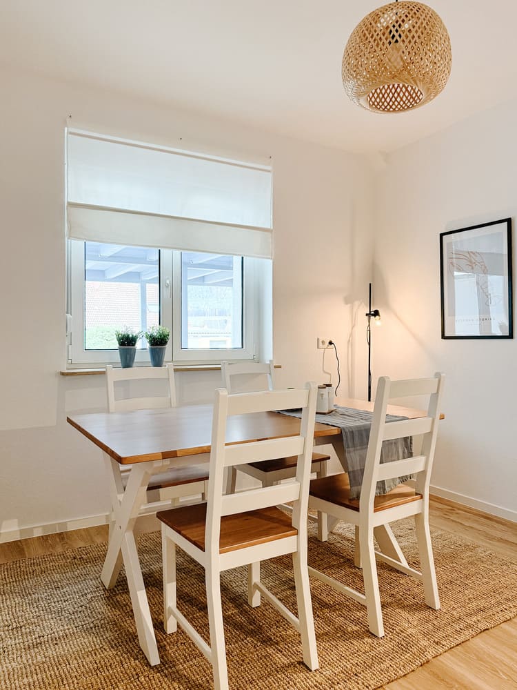 Fix & Flip Miltenberg_Vorher Nachher Home Staging 23 Wohnküche mit Esstisch – stilvoll eingerichtet nach Home Staging
