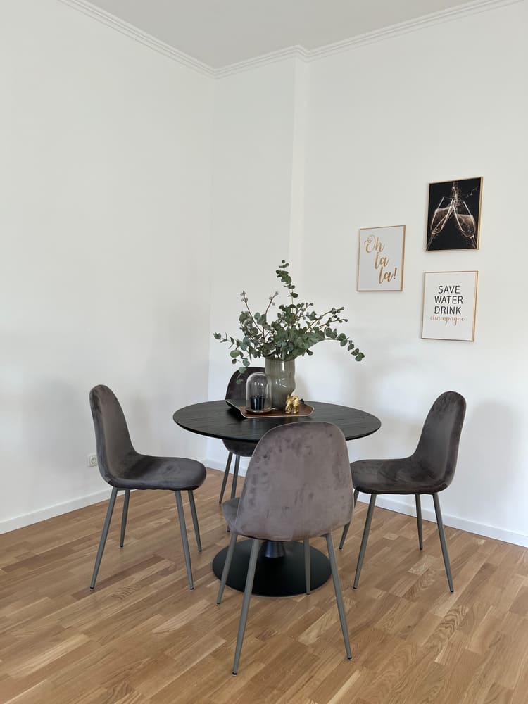 Staging Esszimmer, Altbauwohnung Wiesbaden, Anja Krohnen Home Staging.