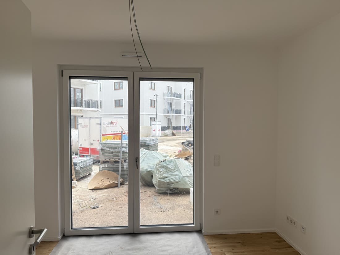 Zimmer vor dem Home Staging in der Musterwohnung Rosenhöhe Offenbach mit Potenzial für Home Office oder Gästezimmer